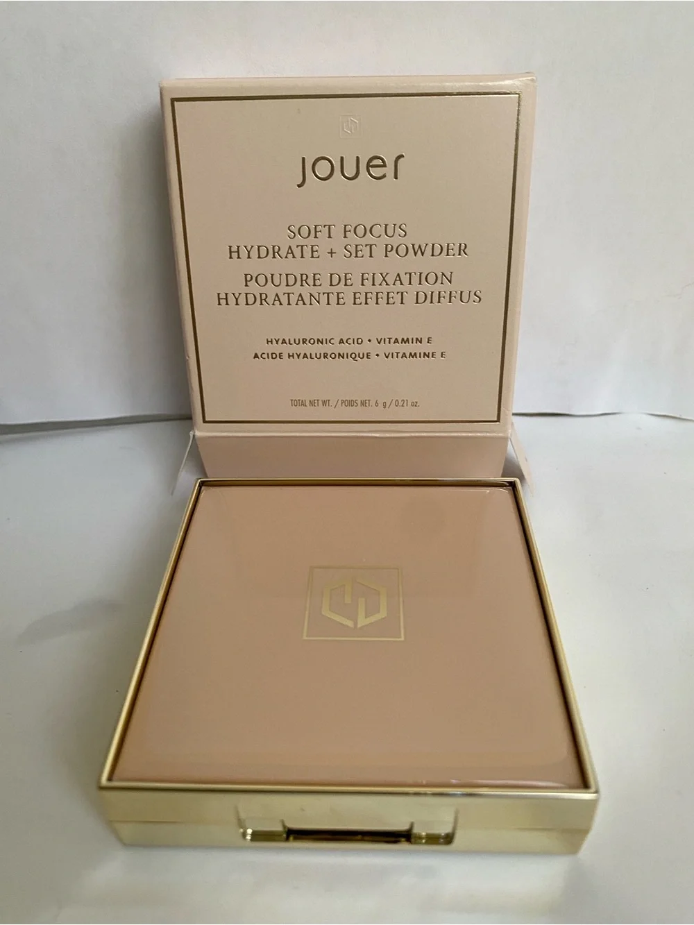 Jouer Soft Focus Hydrate + Set Powder Tres Translucent Shade brand new in box